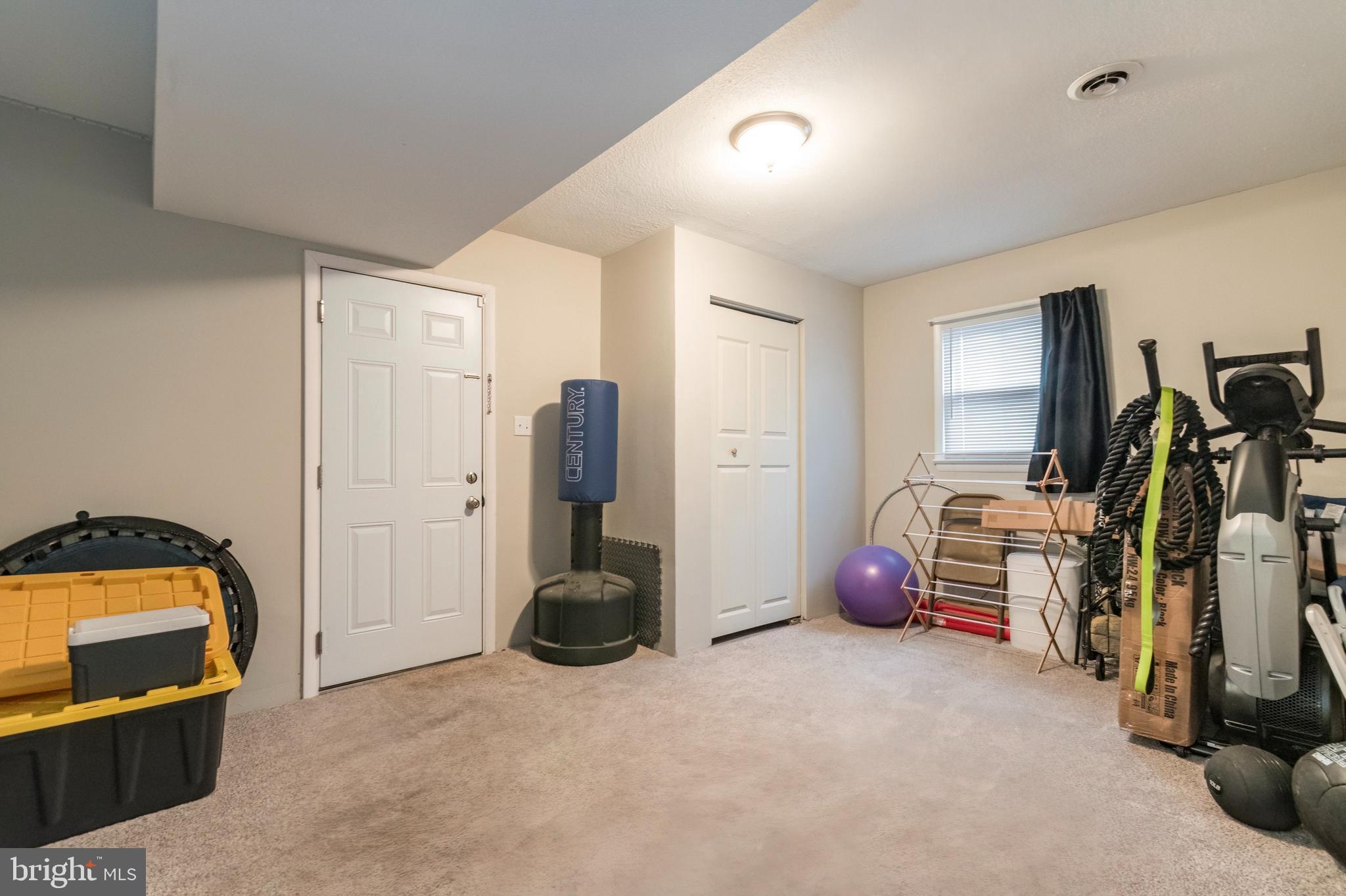 MEADOWBROOK - Residential