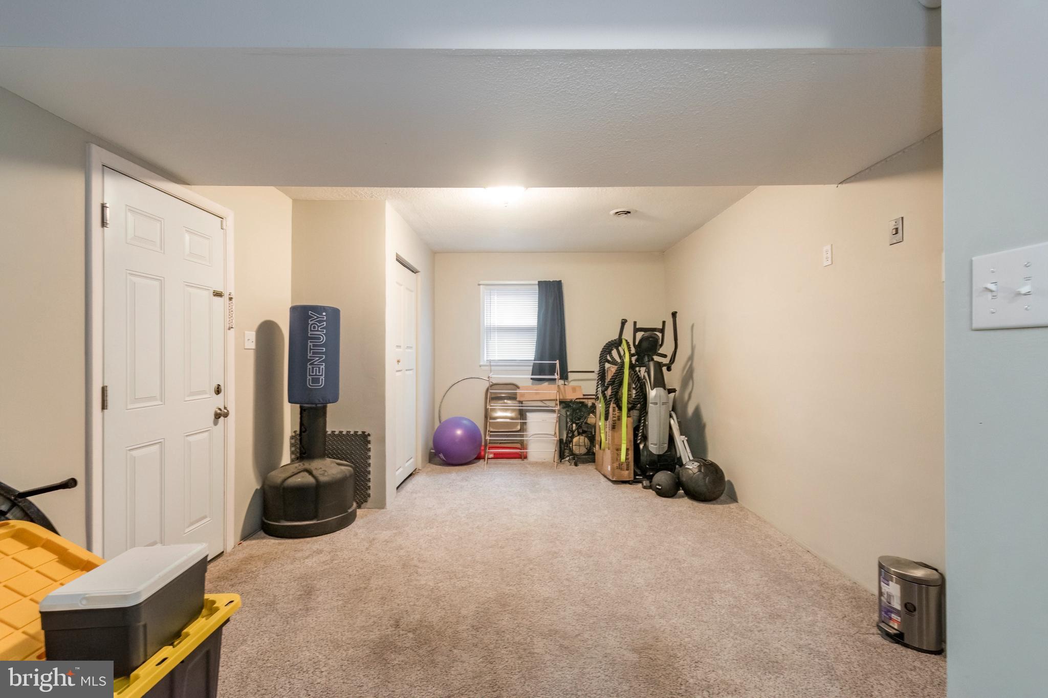 MEADOWBROOK - Residential