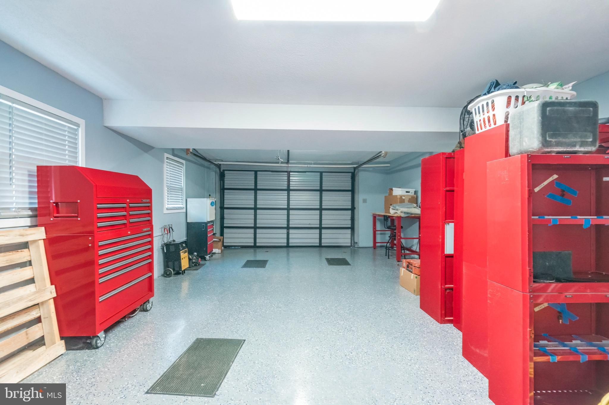 MEADOWBROOK - Residential