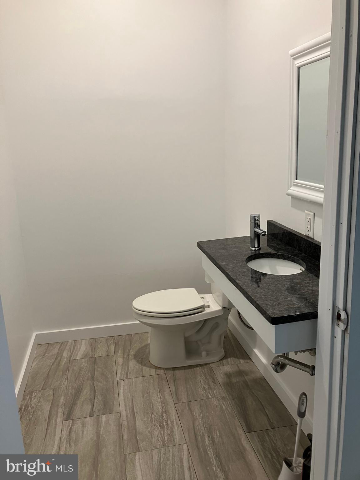 FAIRHILL - Commercial Sale