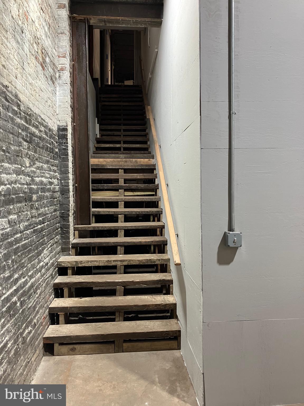 FAIRHILL - Commercial Sale