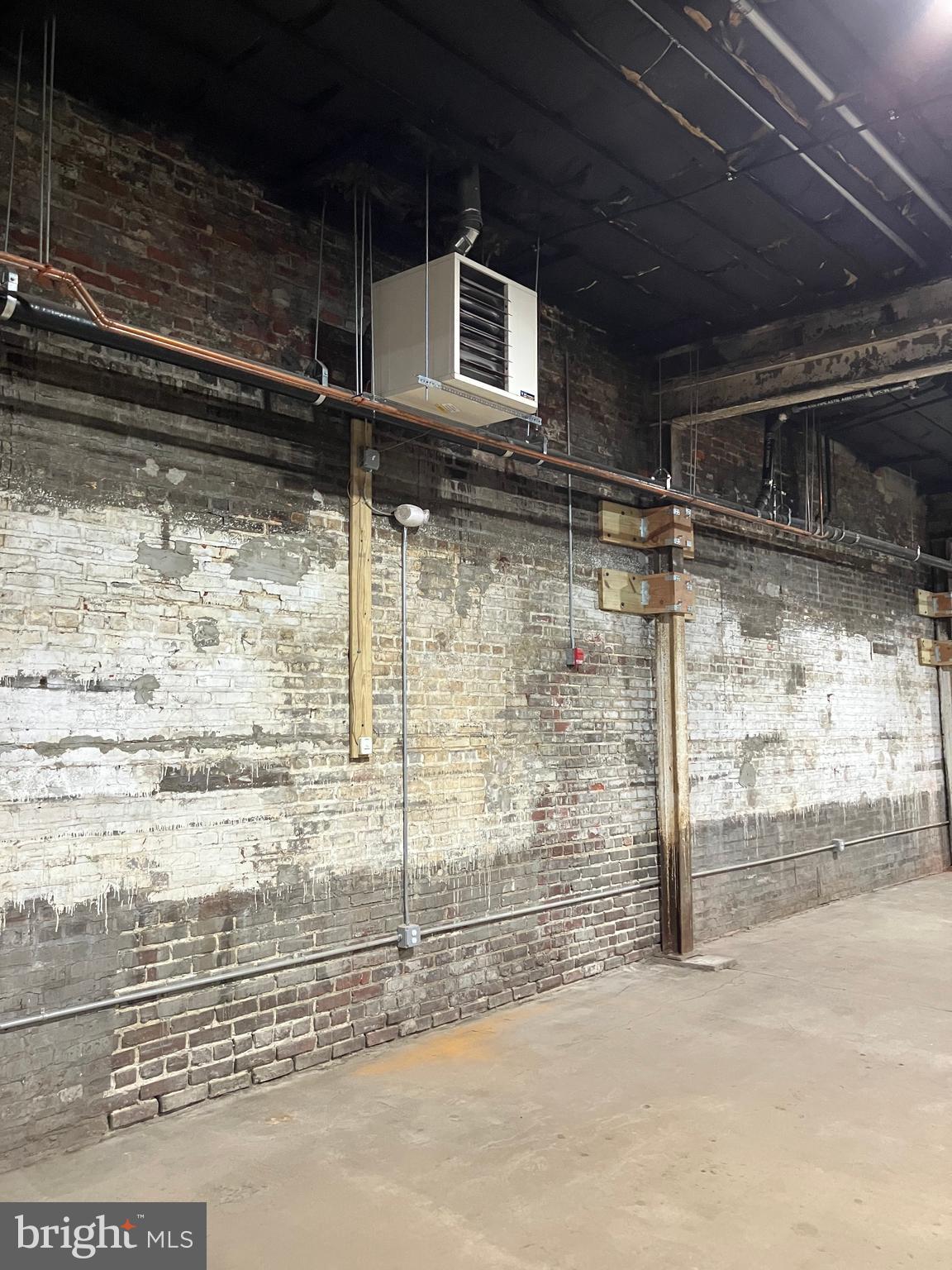 FAIRHILL - Commercial Sale