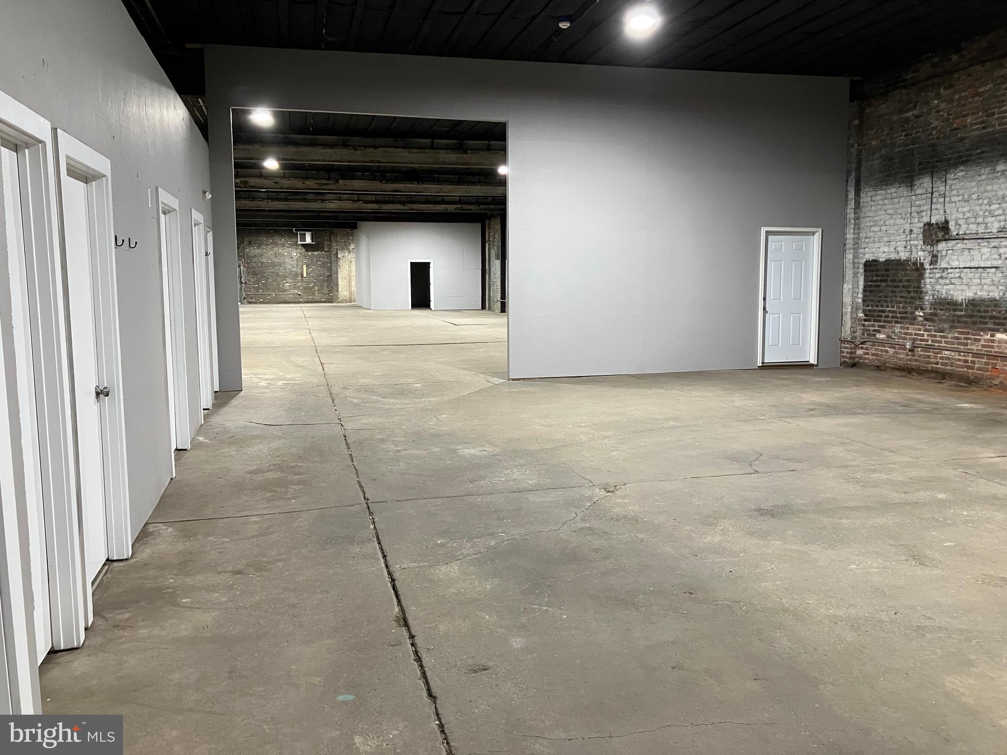 FAIRHILL - Commercial Sale