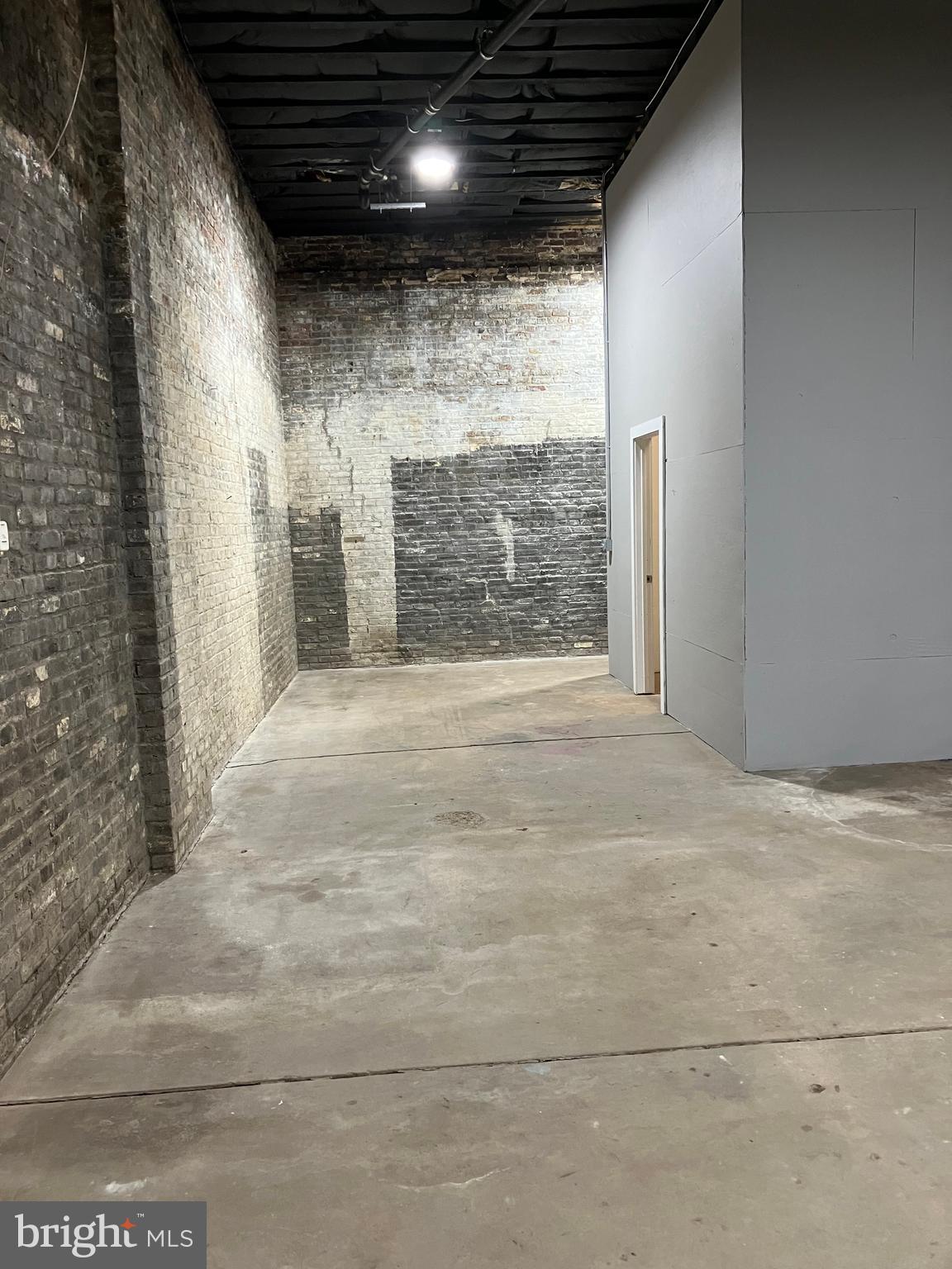 FAIRHILL - Commercial Sale