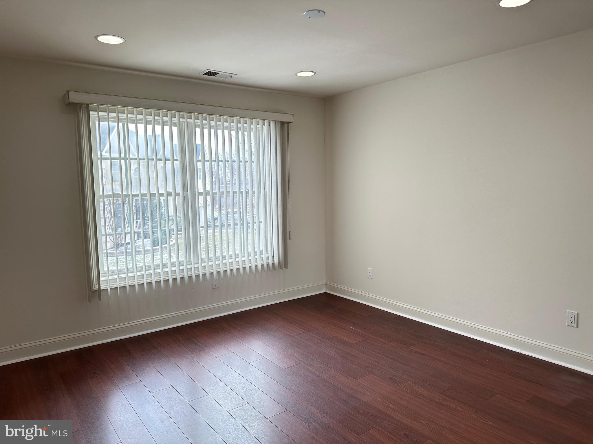 HUNTINGDON VALLEY - Residential