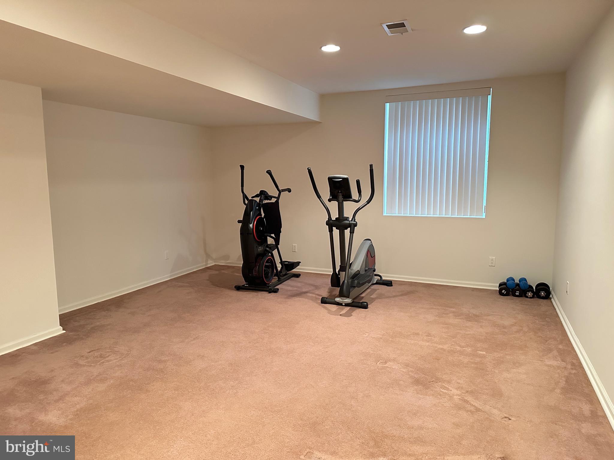 HUNTINGDON VALLEY - Residential