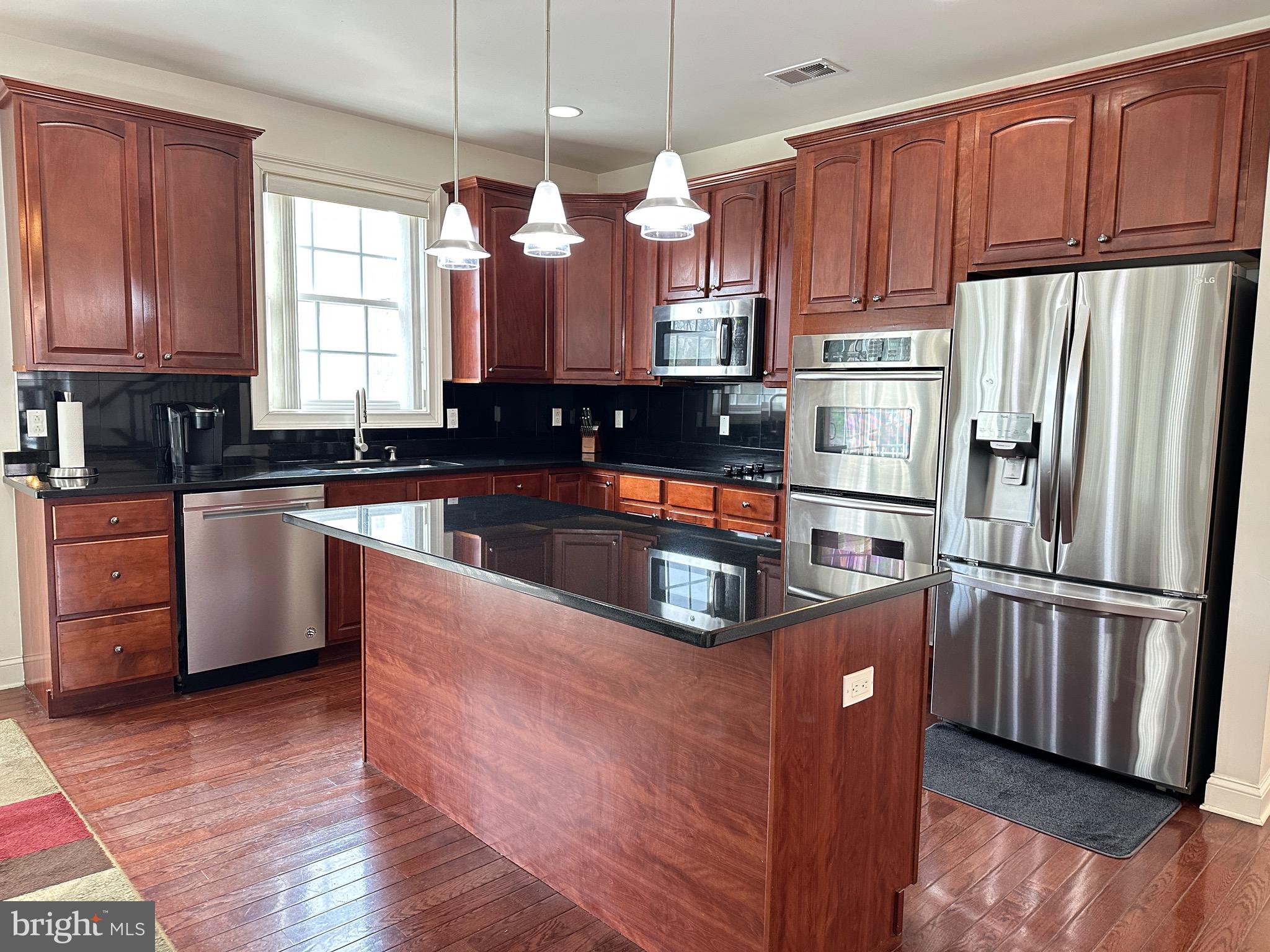 HUNTINGDON VALLEY - Residential