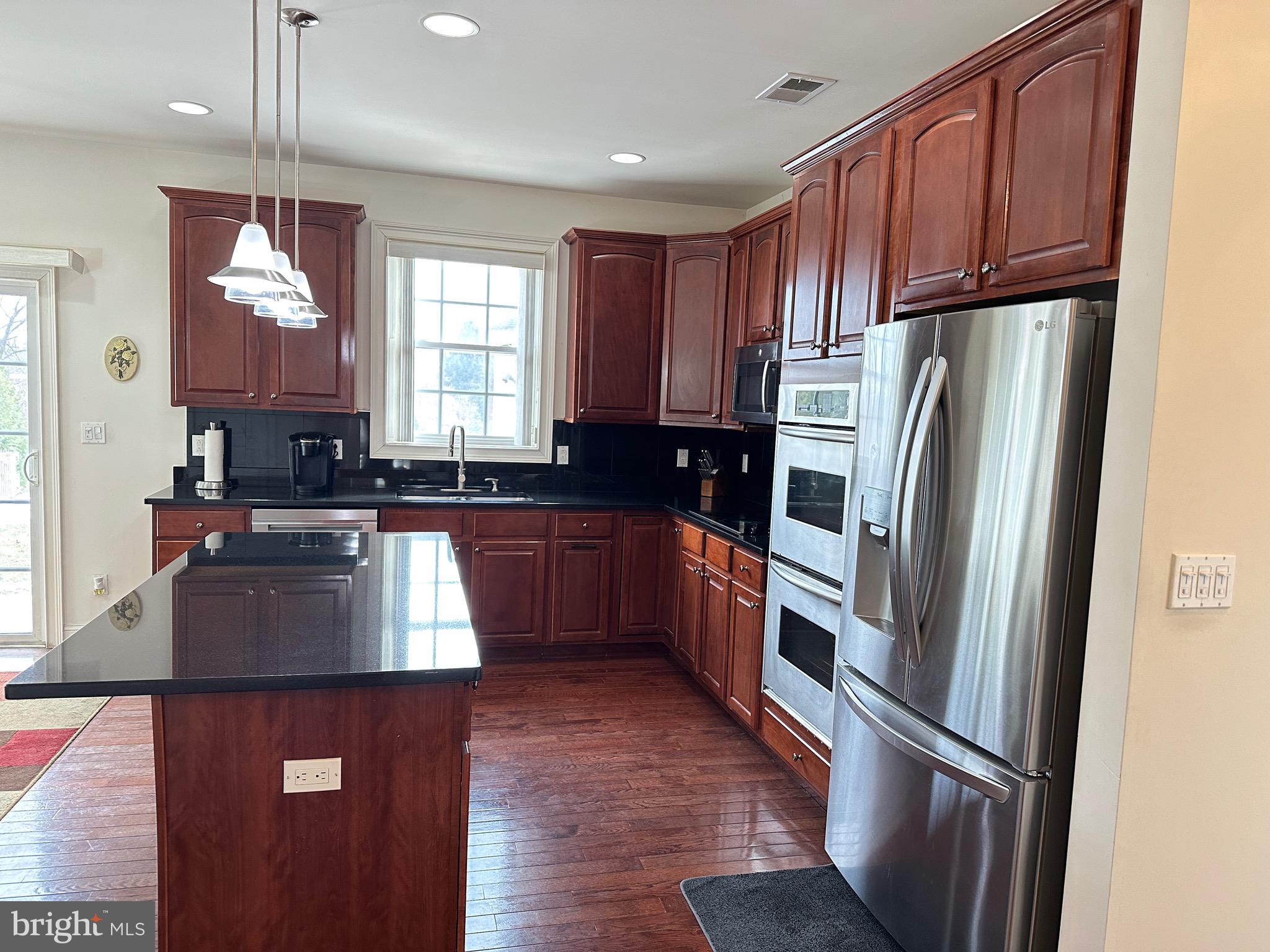 HUNTINGDON VALLEY - Residential