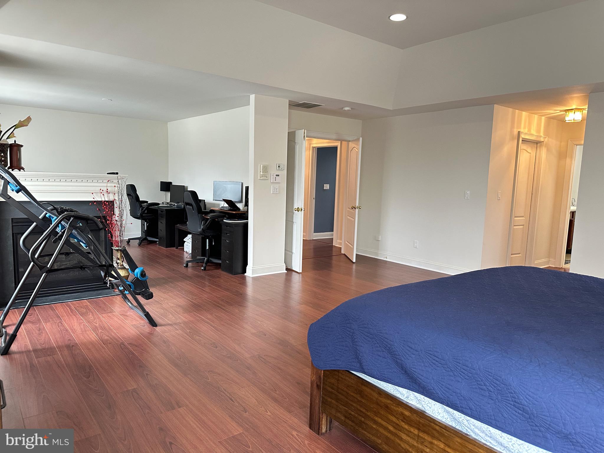 HUNTINGDON VALLEY - Residential