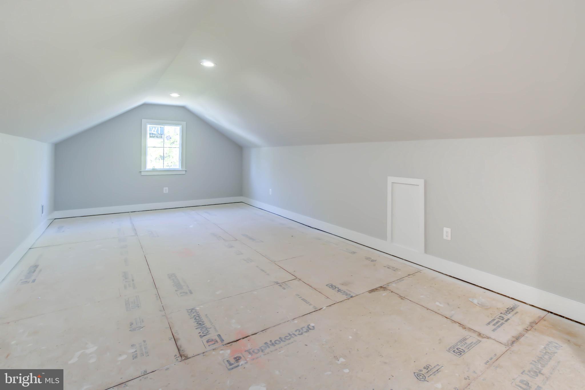 DOMINION HEIGHTS - Residential