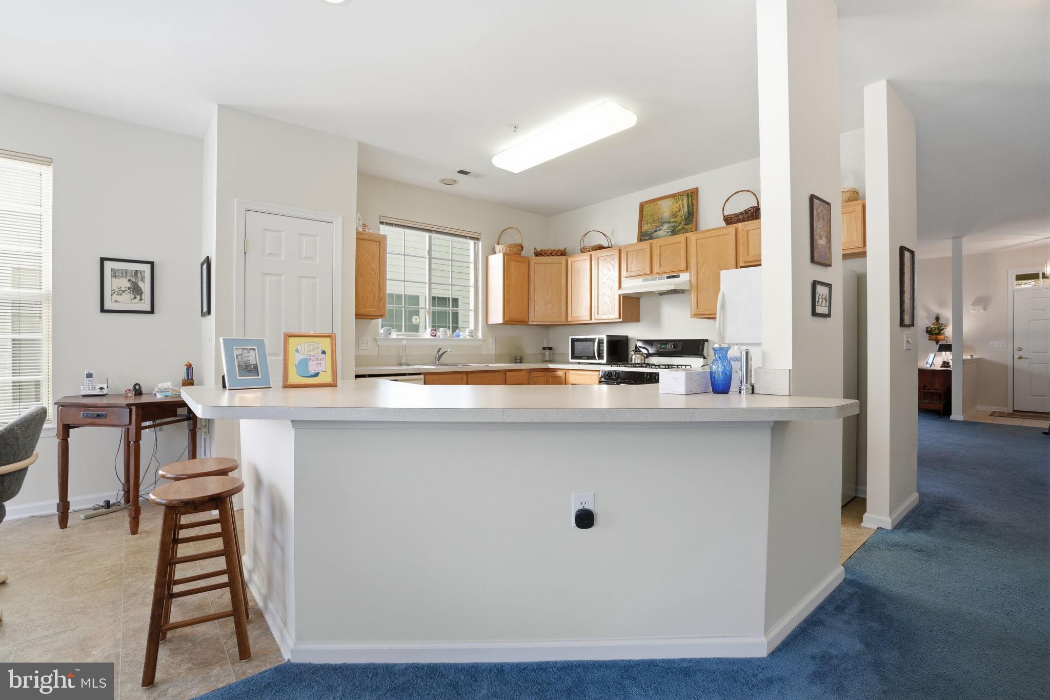 HERITAGE CR ESTS - Residential