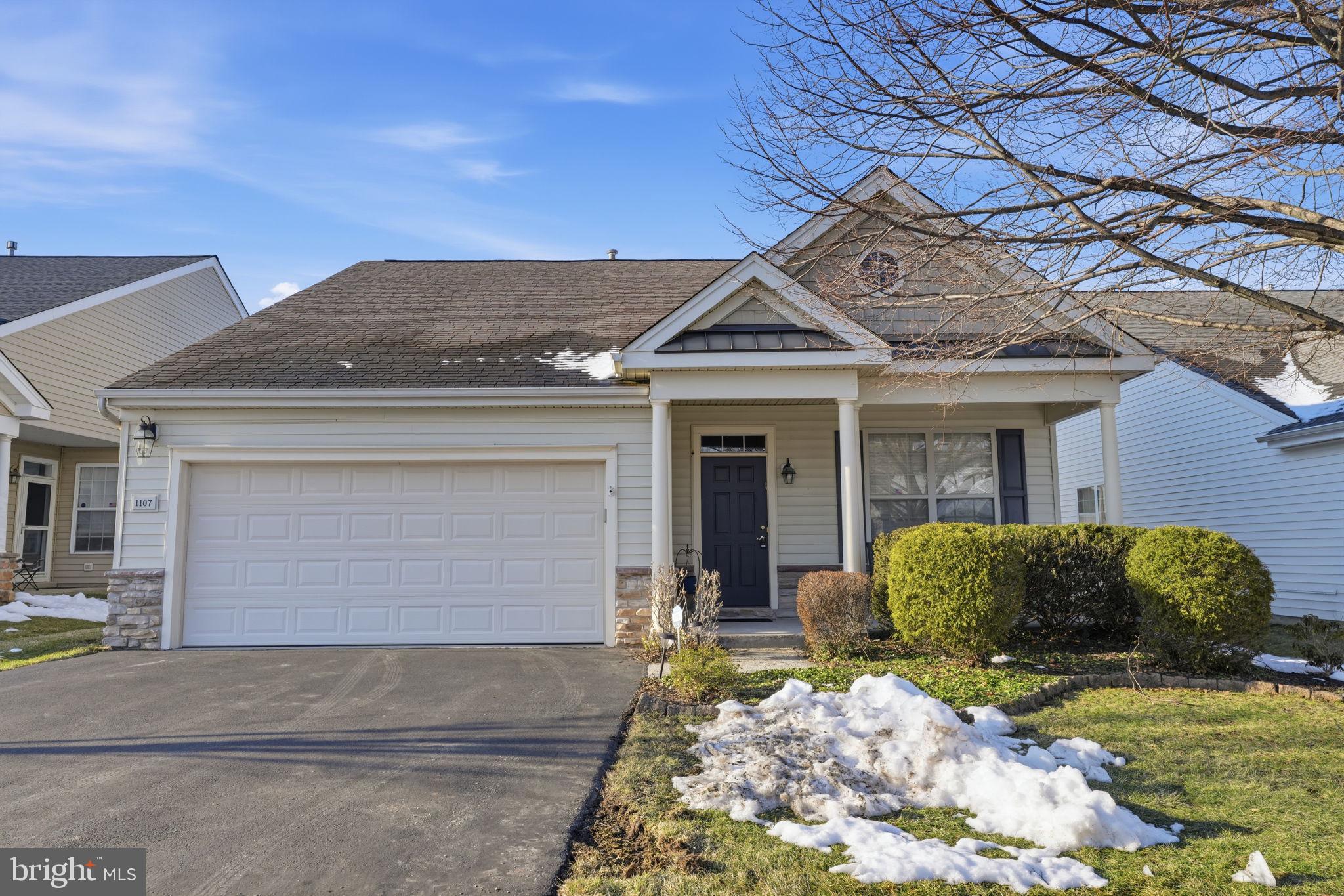 HERITAGE CR ESTS - Residential