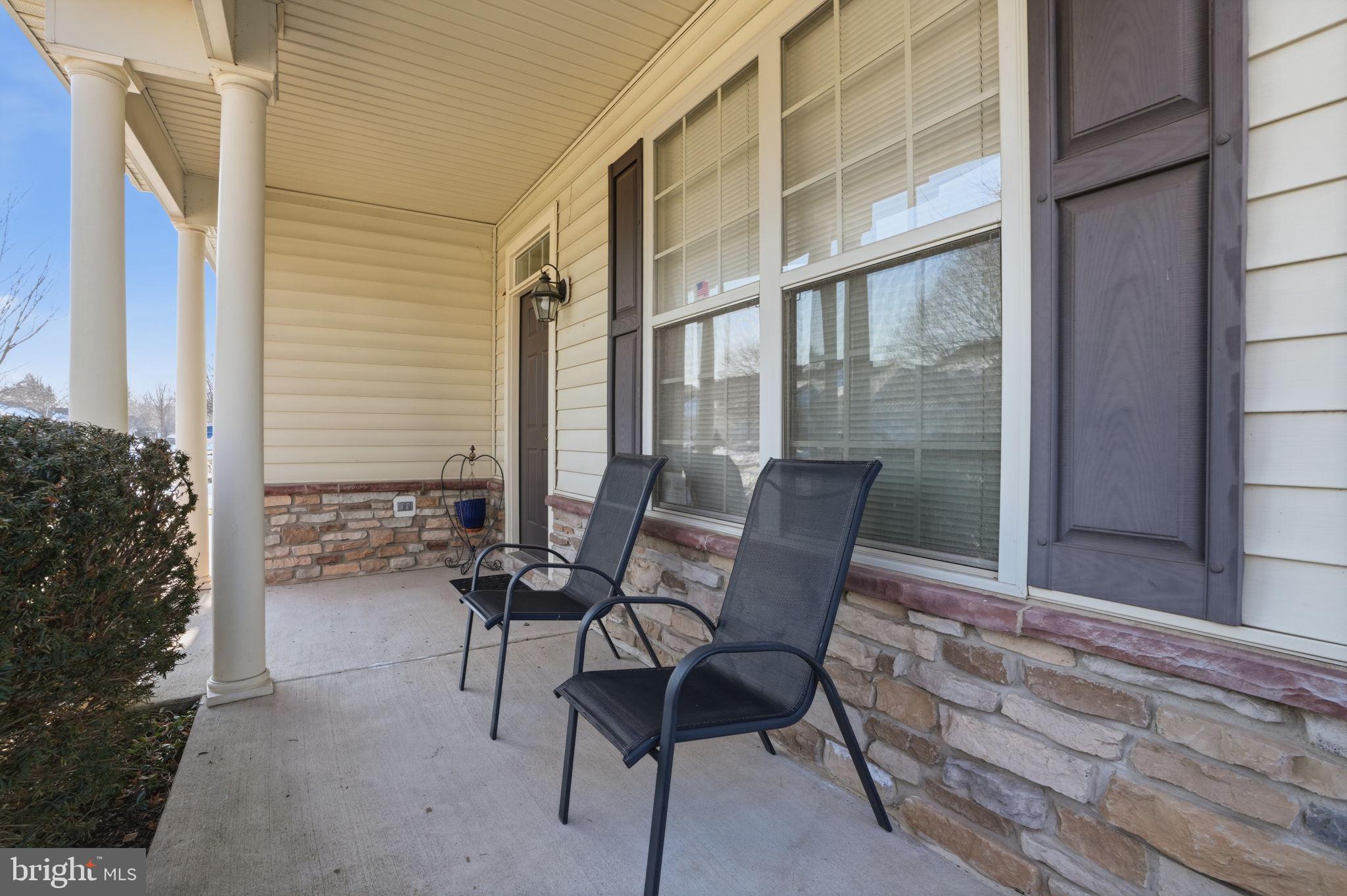 HERITAGE CR ESTS - Residential