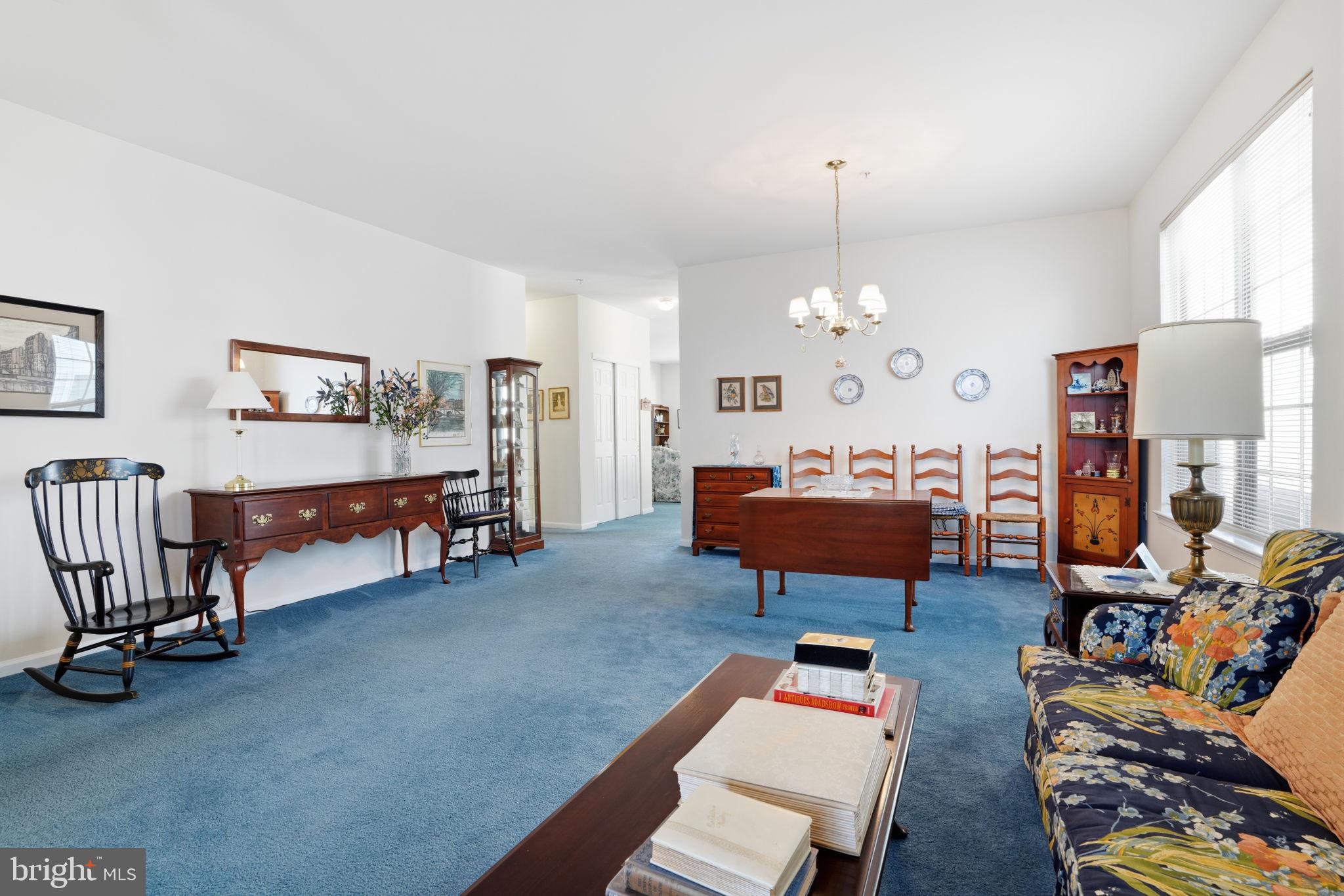 HERITAGE CR ESTS - Residential