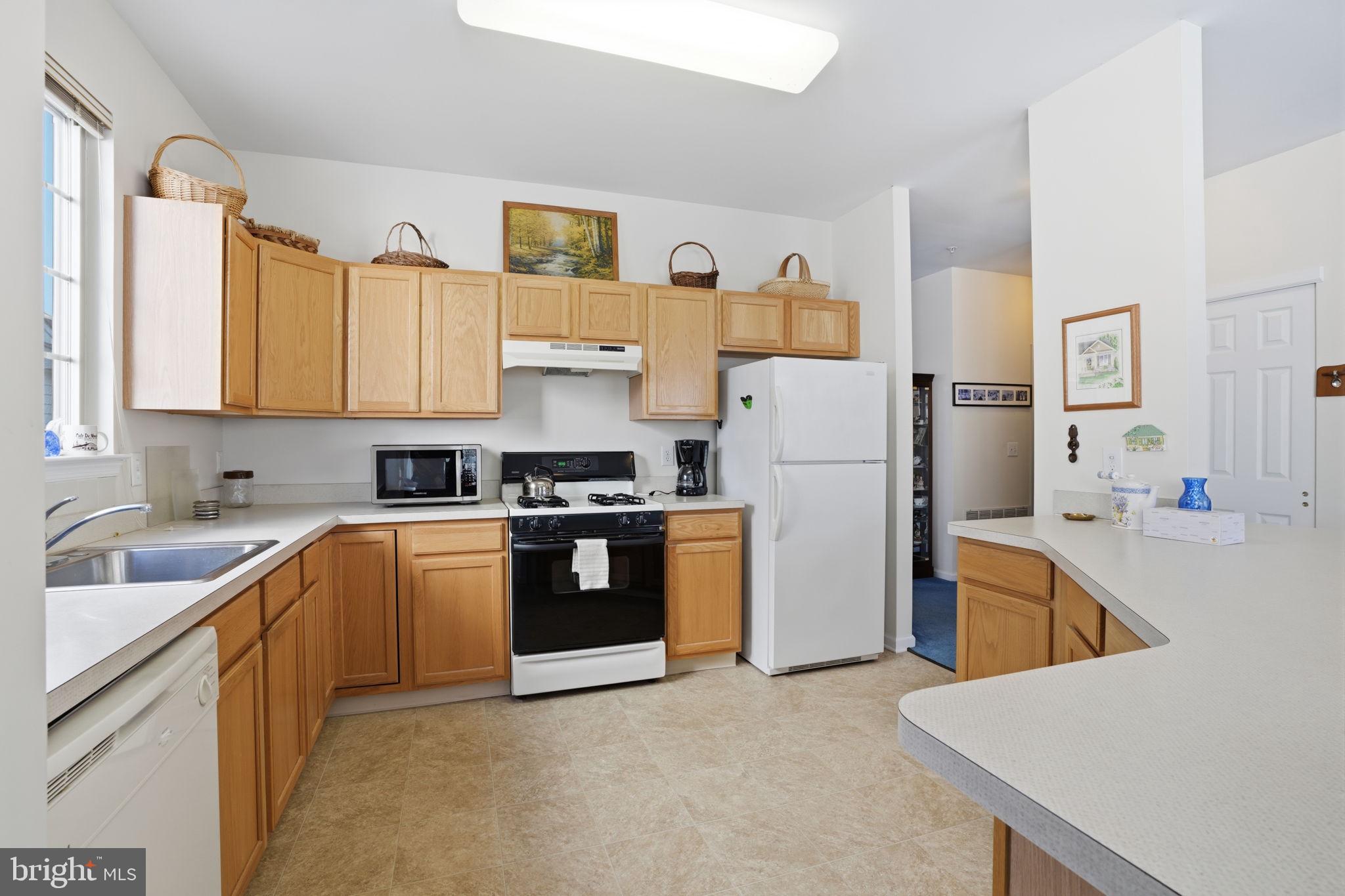 HERITAGE CR ESTS - Residential