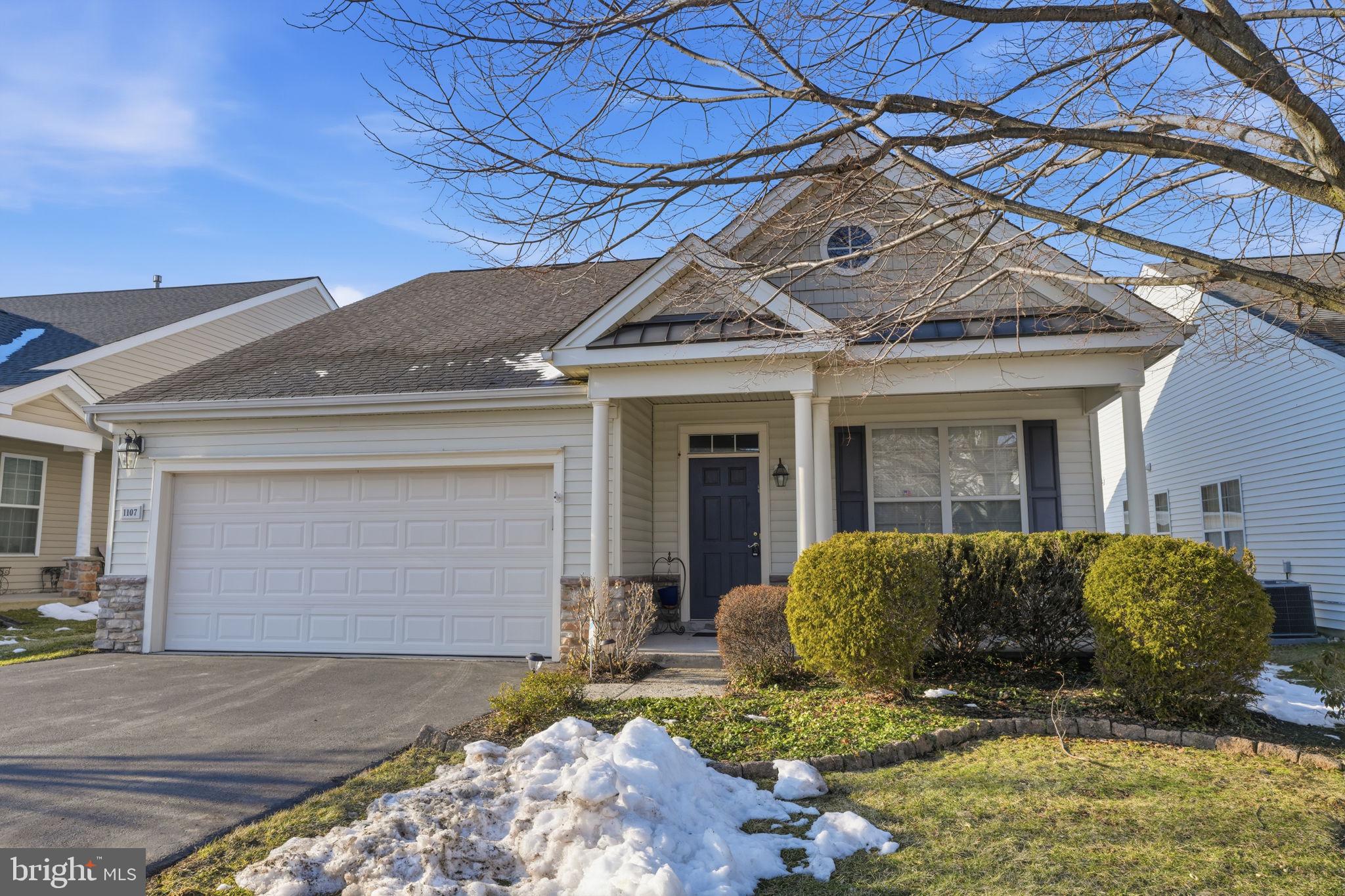 HERITAGE CR ESTS - Residential