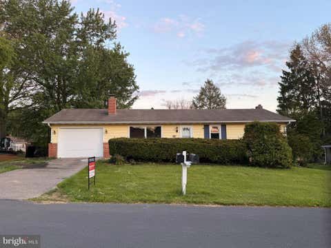 Homes For Sale - 921 Thornton Drive Dr<br/> Cumberland County, MECHANICSBURG, PA 17055