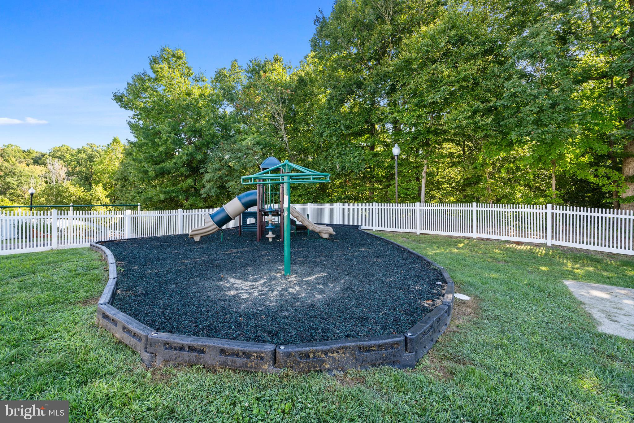 OAK TREE LANDING - Residential