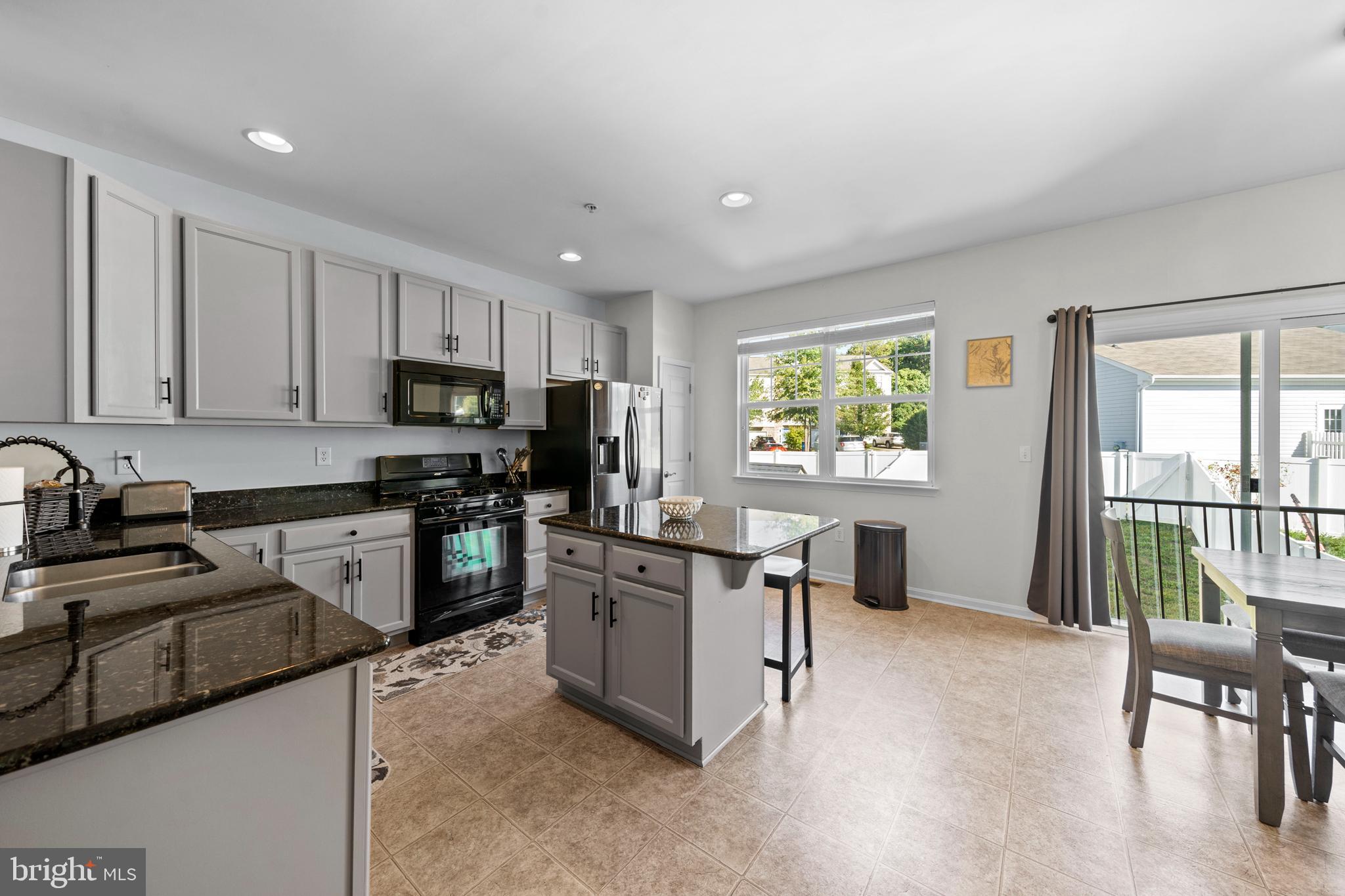 OAK TREE LANDING - Residential