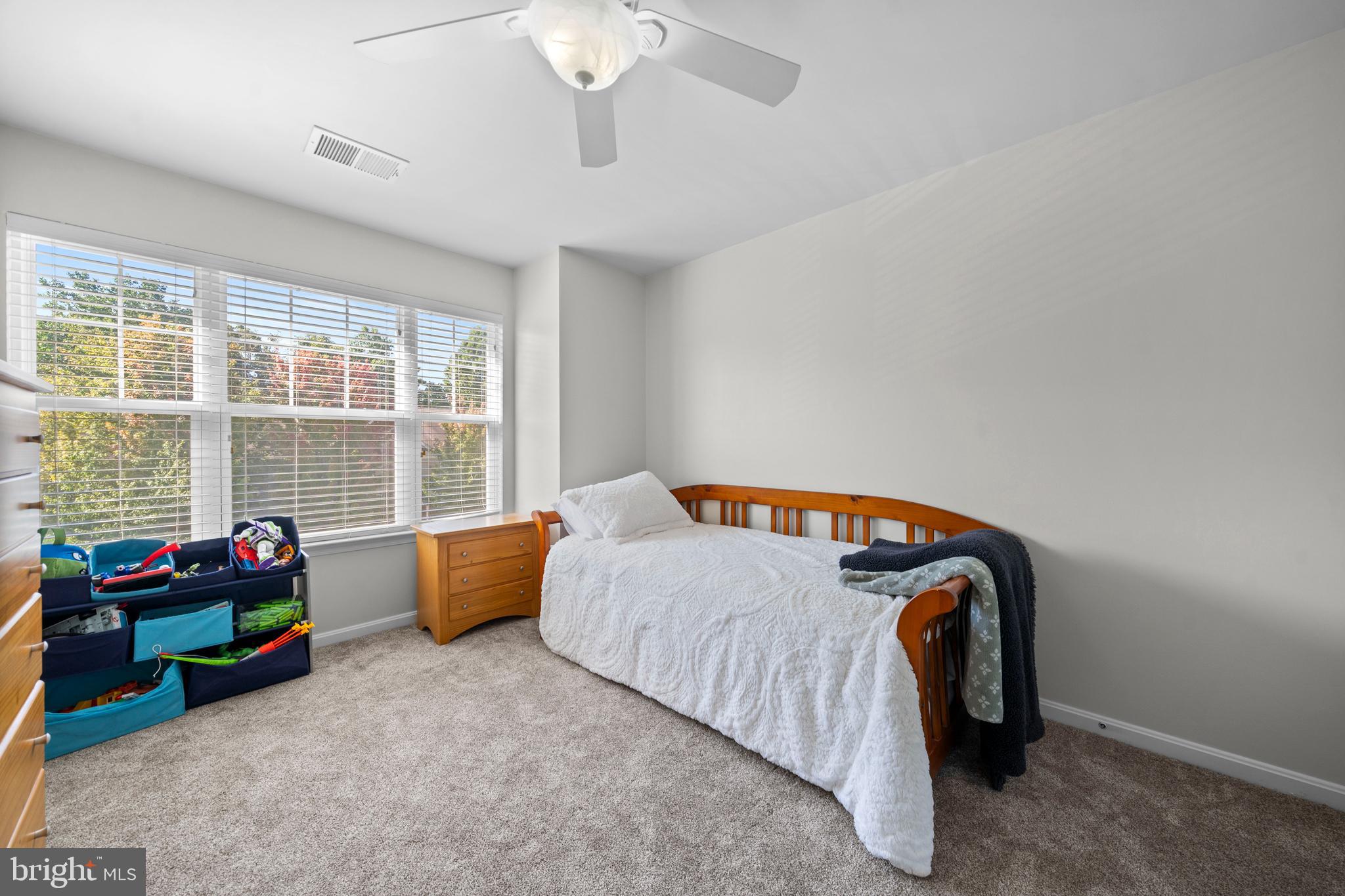 OAK TREE LANDING - Residential