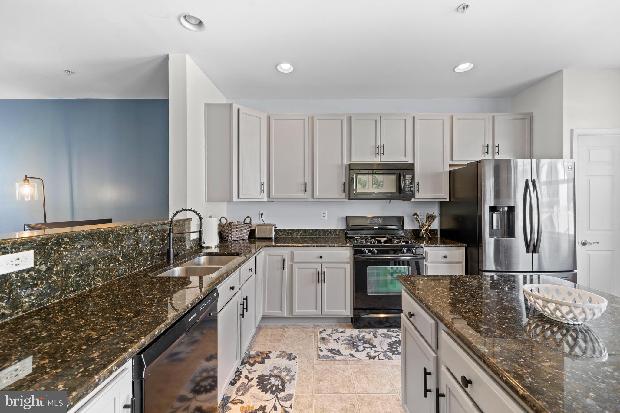 OAK TREE LANDING - Residential