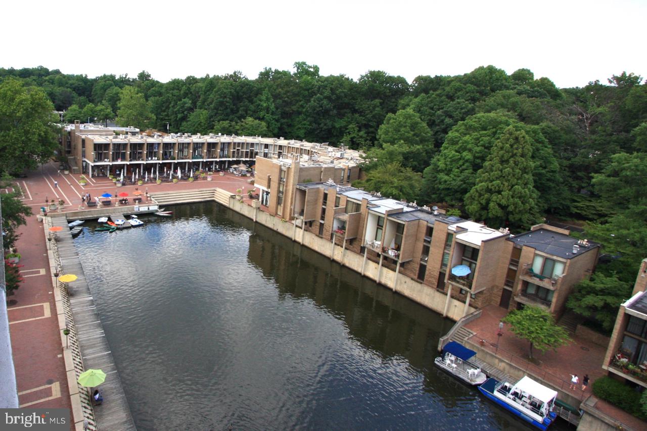 RESTON - Residential