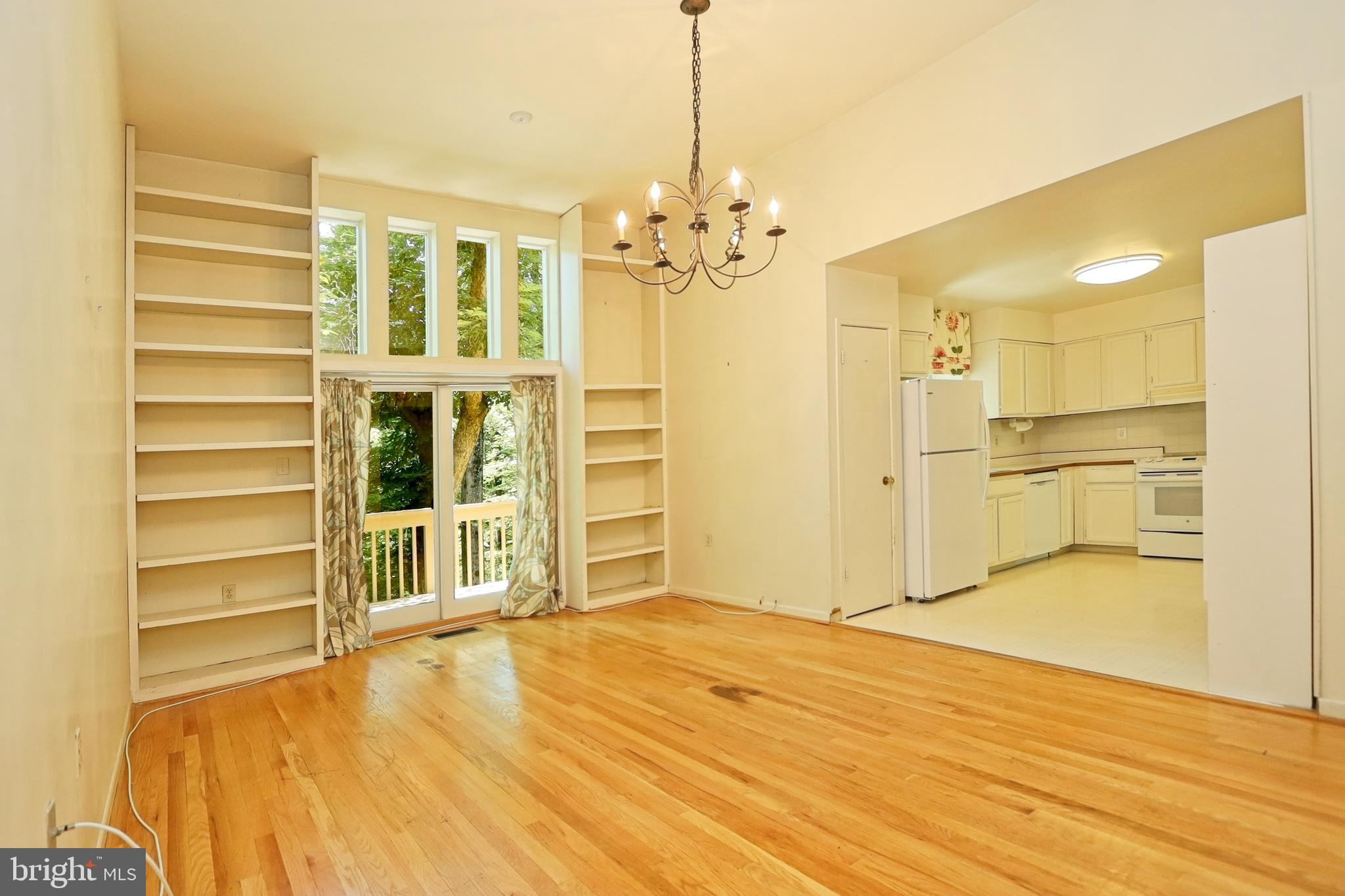 RESTON - Residential