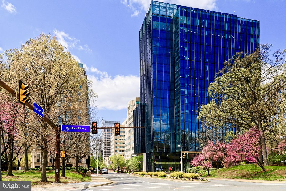 RESTON - Residential