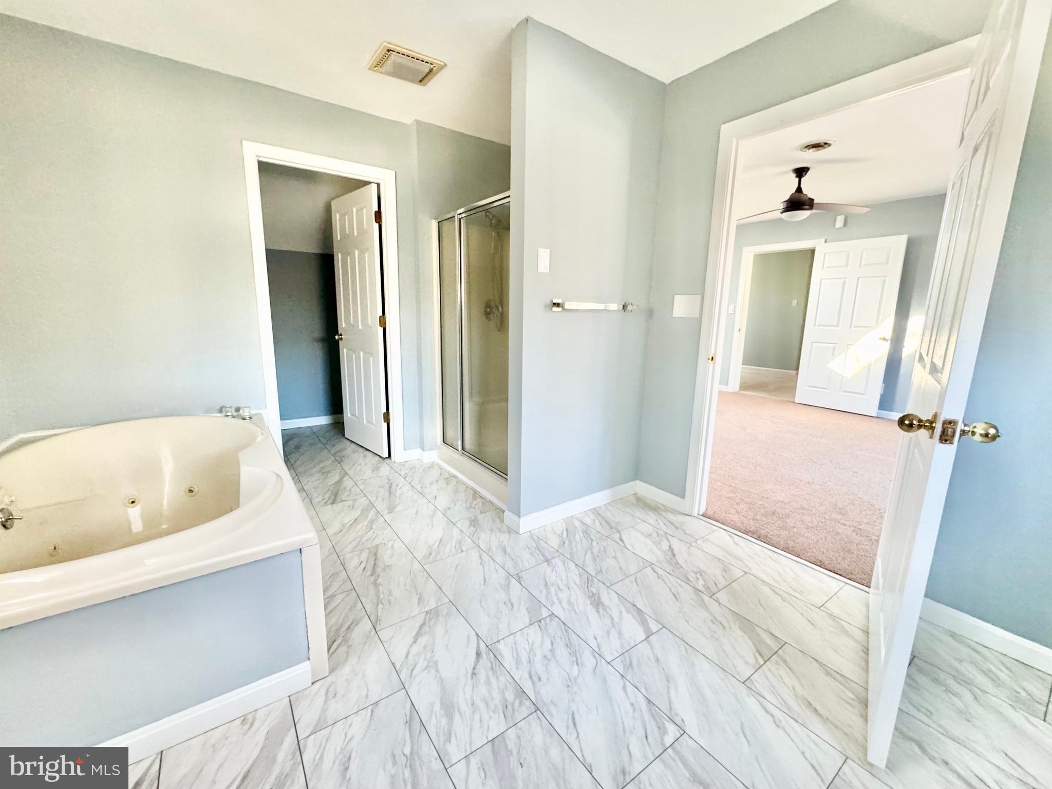 WOODEN BRIDGE - Residential