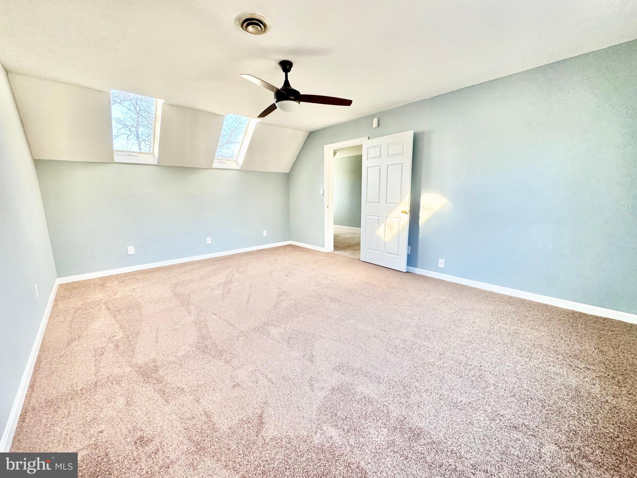 WOODEN BRIDGE - Residential