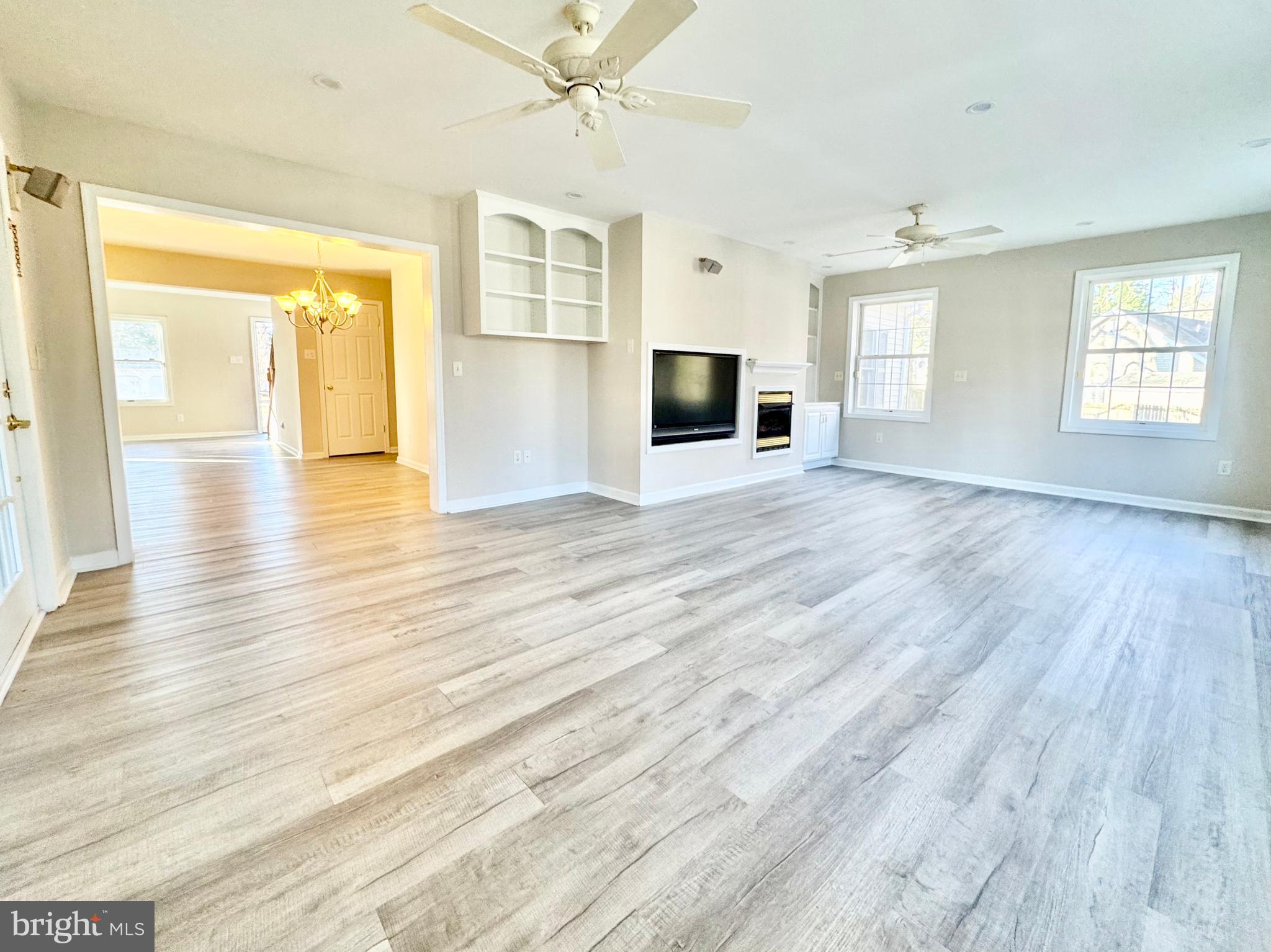 WOODEN BRIDGE - Residential