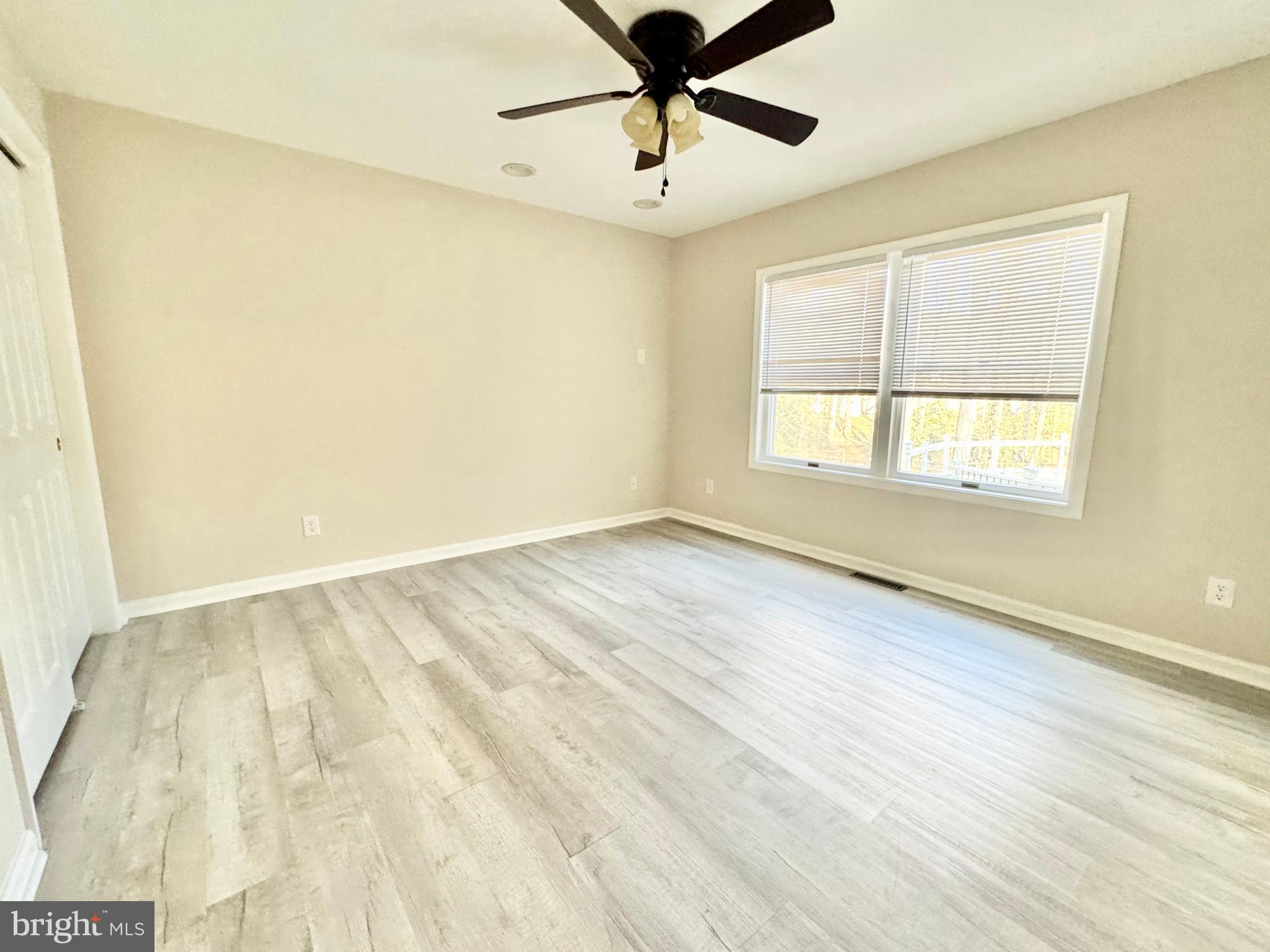 WOODEN BRIDGE - Residential