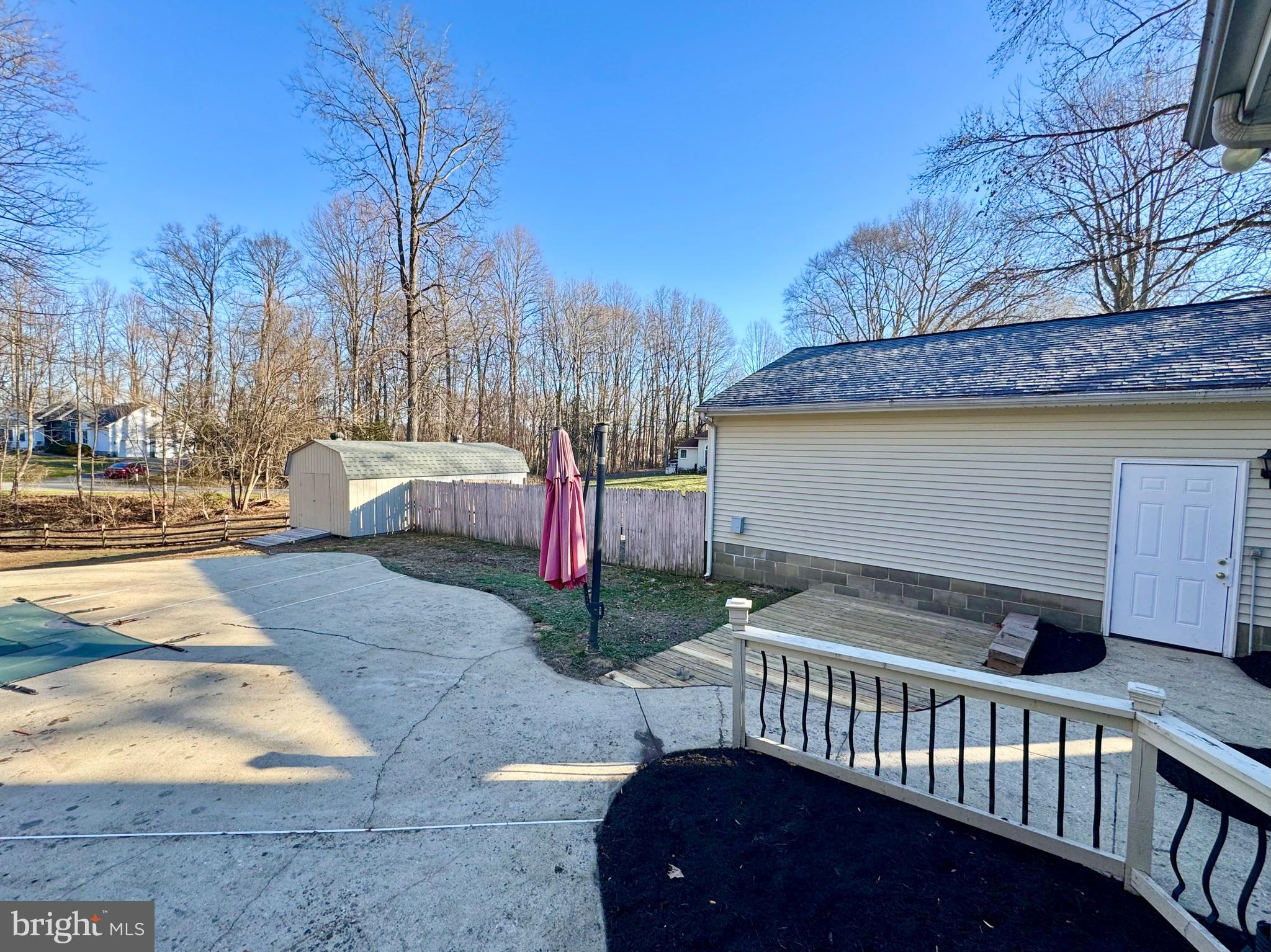 WOODEN BRIDGE - Residential