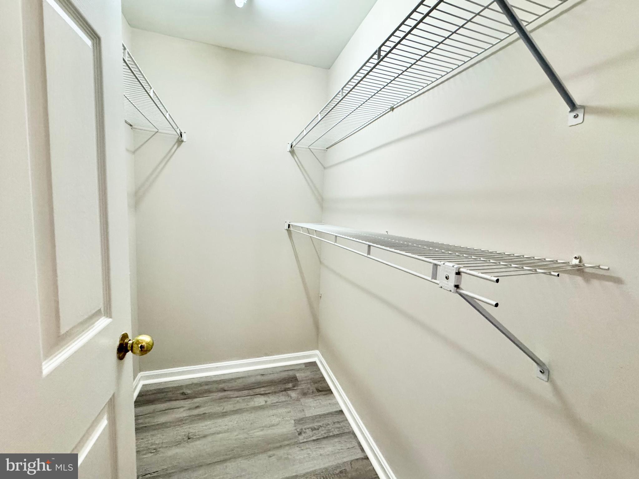 WOODEN BRIDGE - Residential