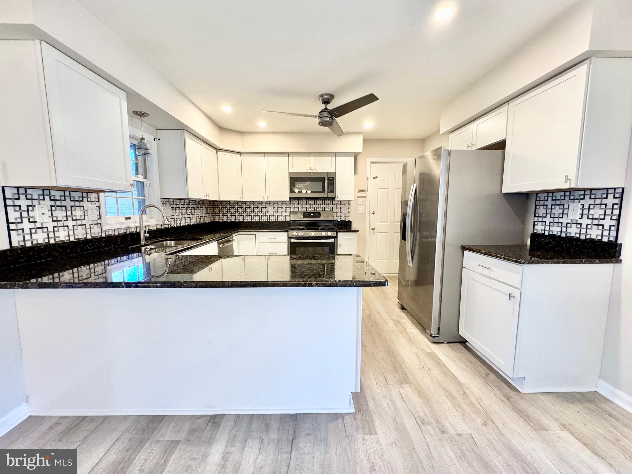 WOODEN BRIDGE - Residential