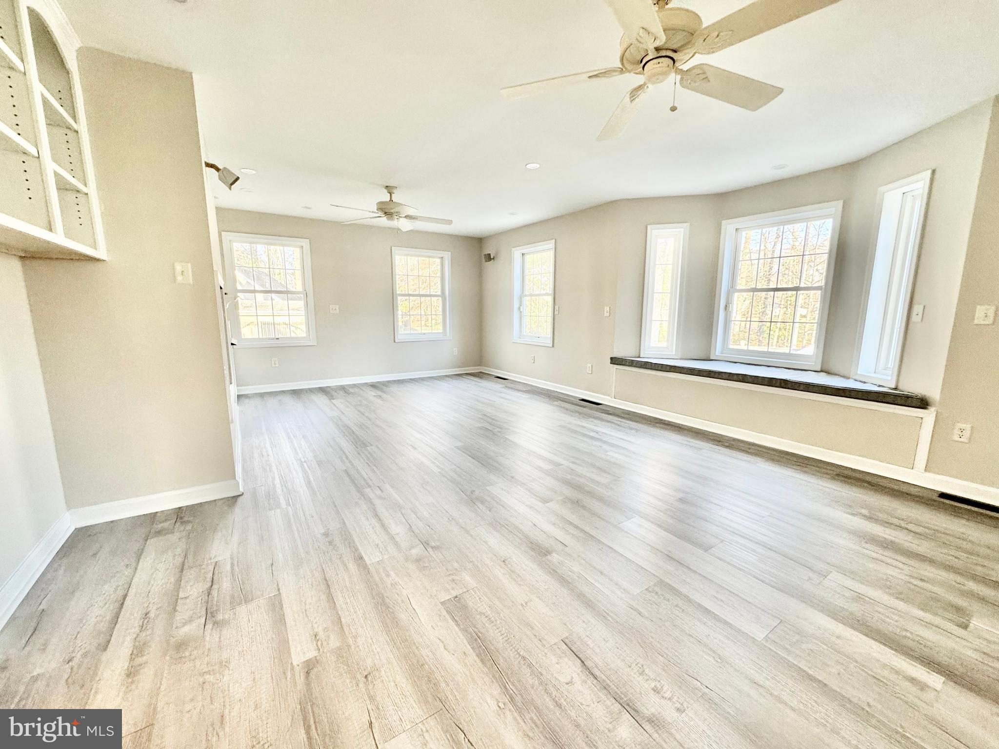 WOODEN BRIDGE - Residential