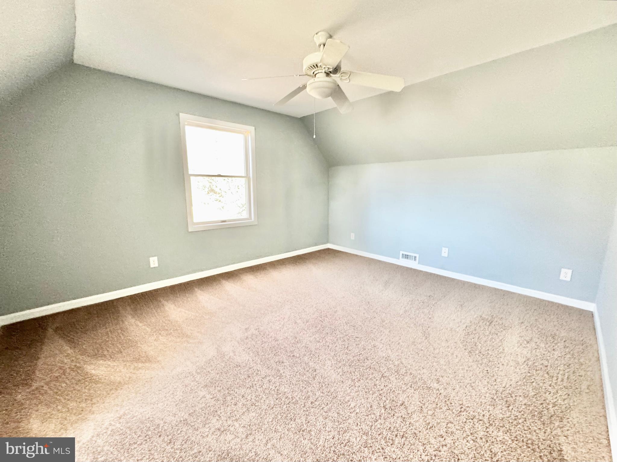 WOODEN BRIDGE - Residential