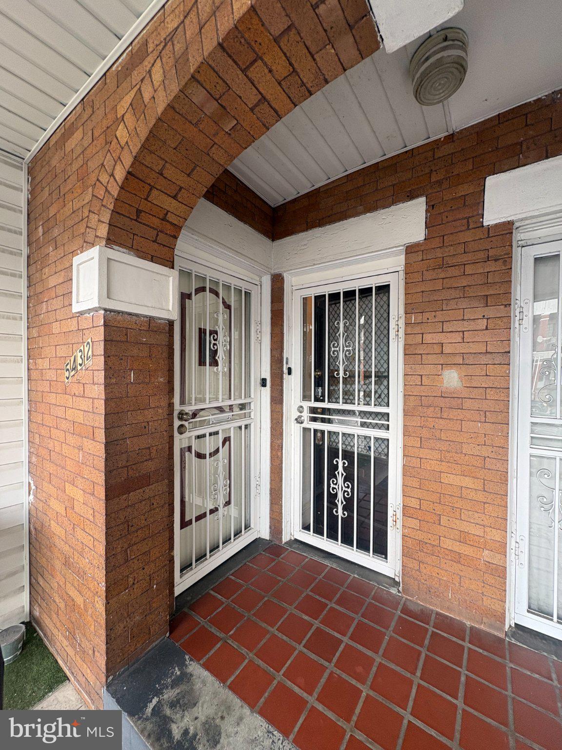5432 WALNUT STREET