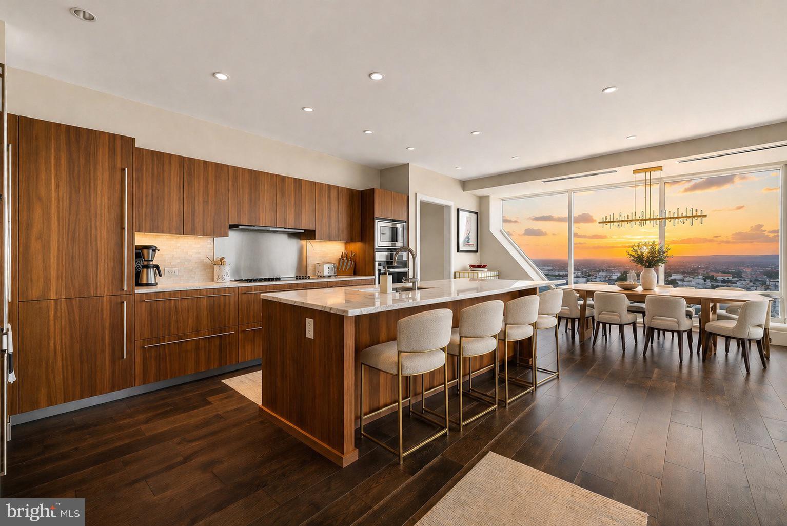 CENTER CITY - Residential