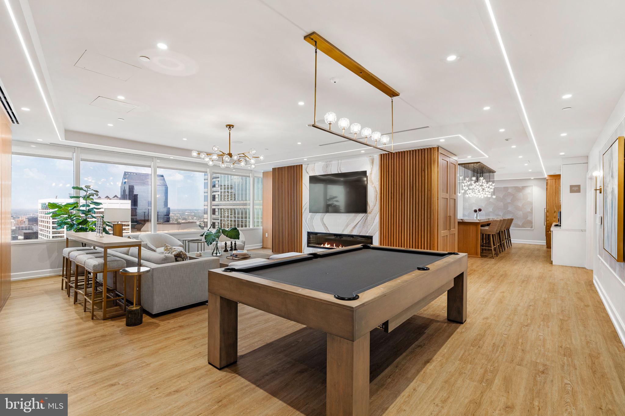 CENTER CITY - Residential