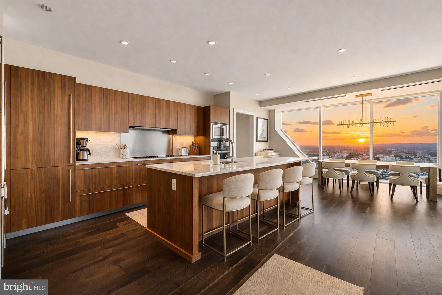 CENTER CITY - Residential