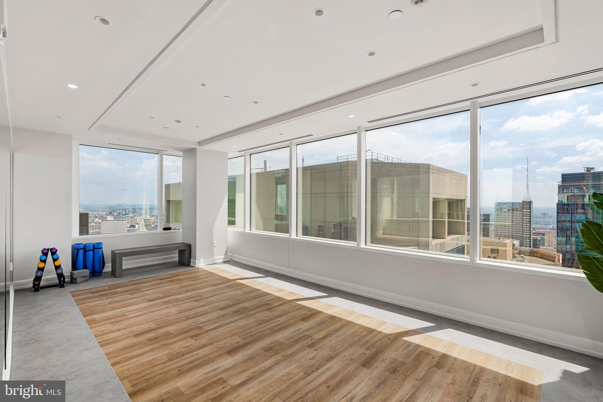 CENTER CITY - Residential