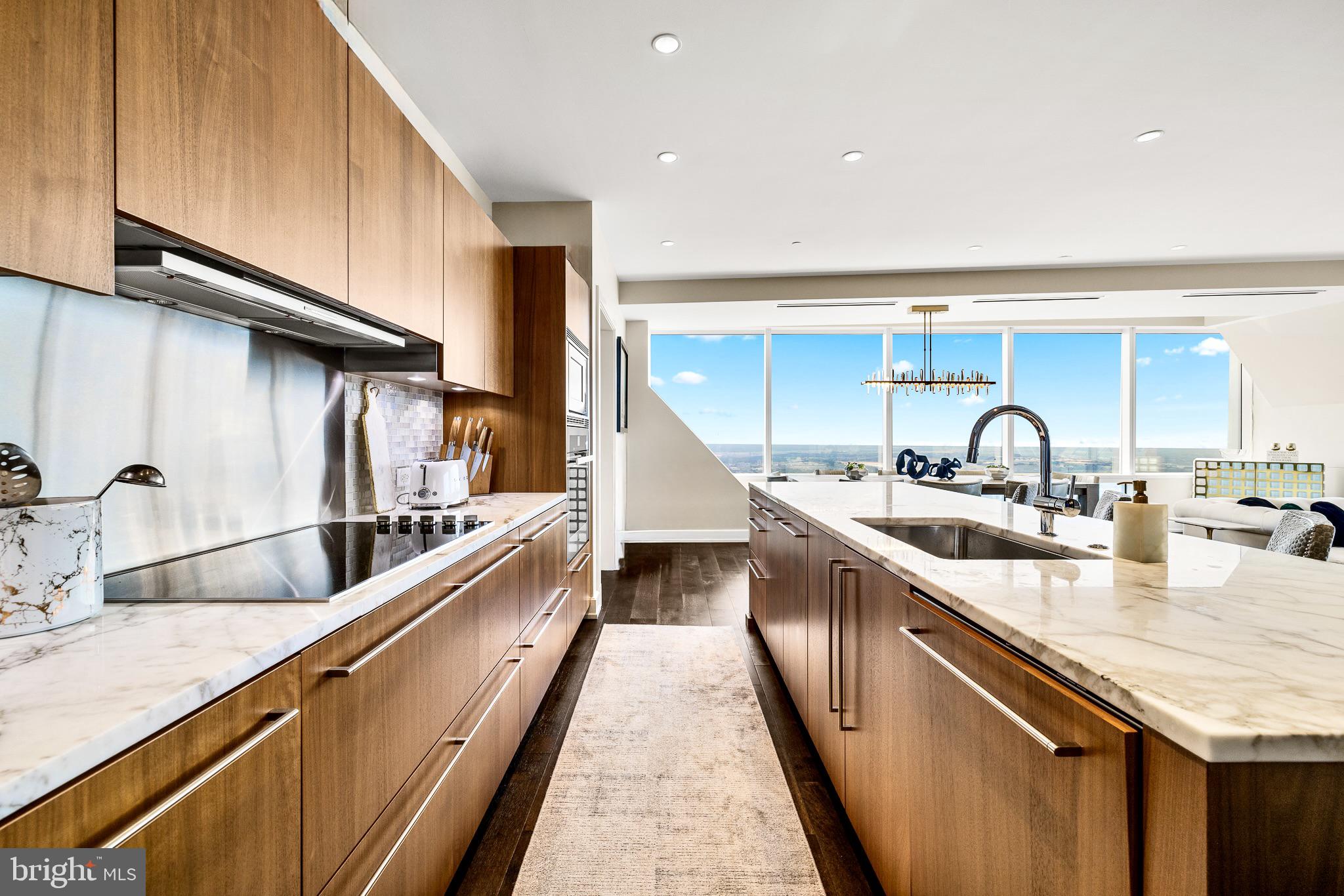 CENTER CITY - Residential