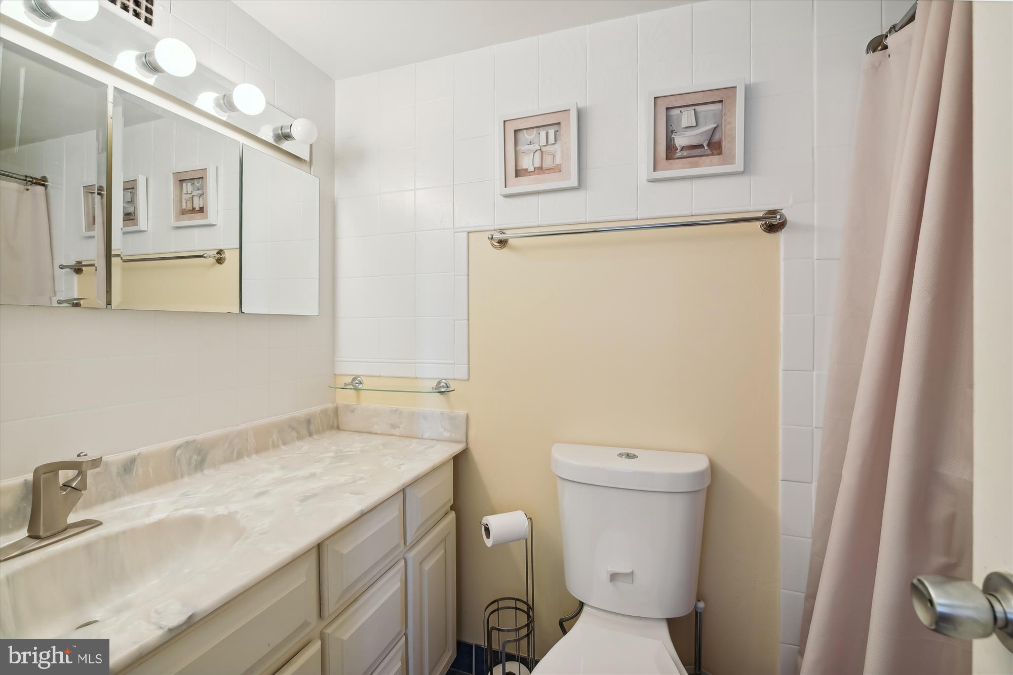 WILLOUGHBY OF CHEVY CHASE - Residential Lease