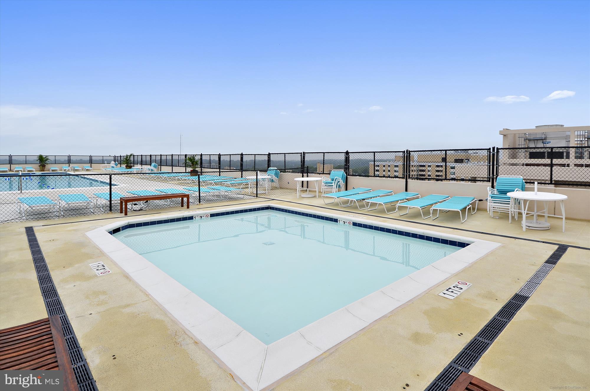 WILLOUGHBY OF CHEVY CHASE - Residential Lease