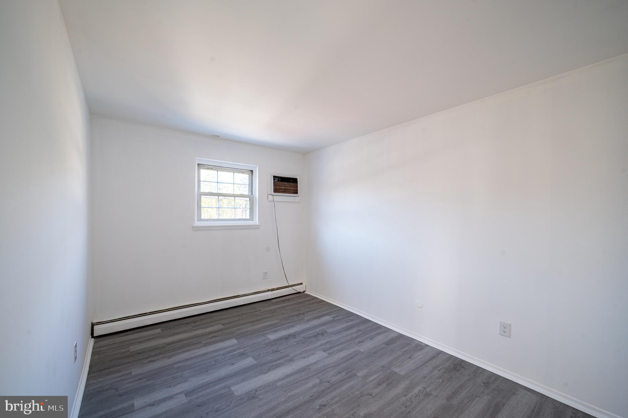 PENN BROOKE GDNS - Residential