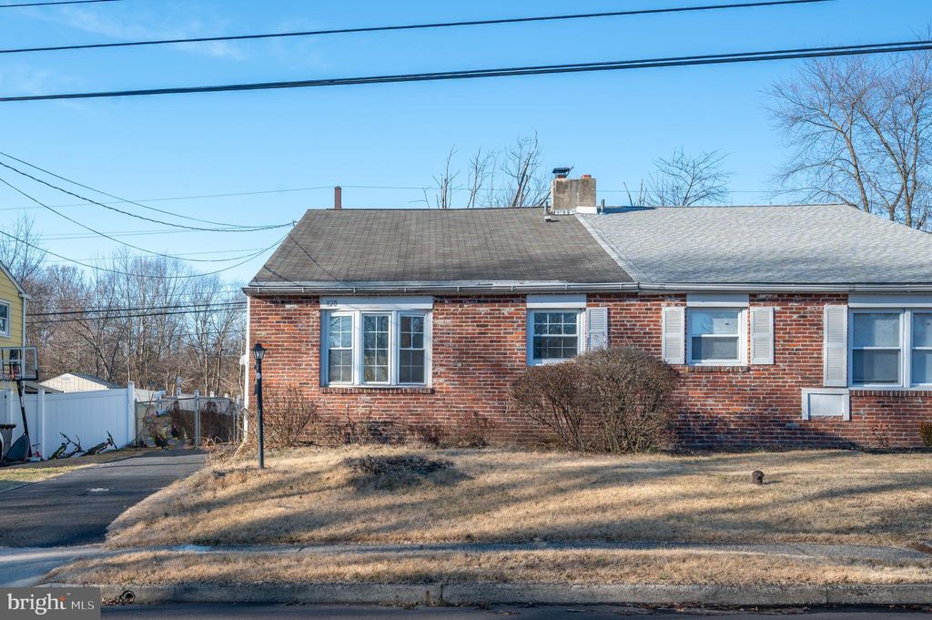 Photo of 820 Cherry Street, LANSDALE, PA 19446 (MLS # PAMC2166306)