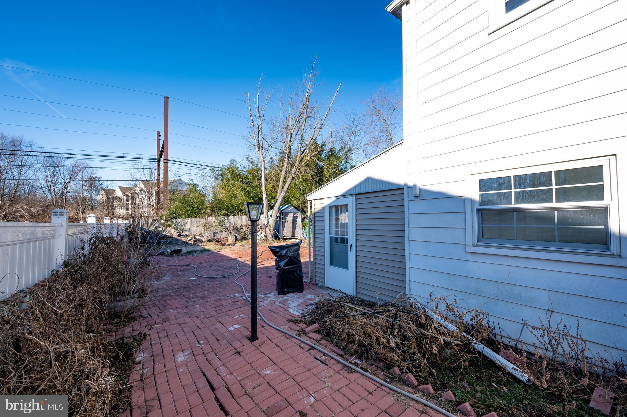 PENN BROOKE GDNS - Residential