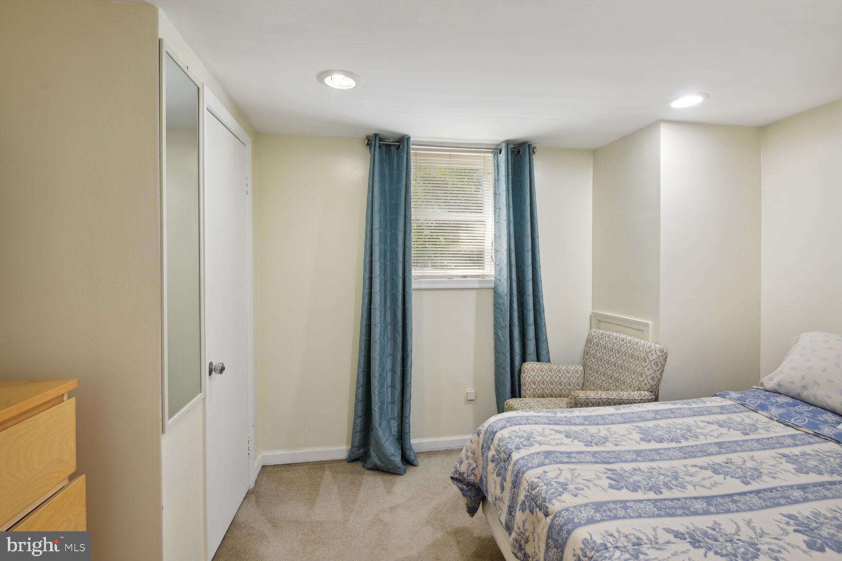 WOODLAWN - Residential