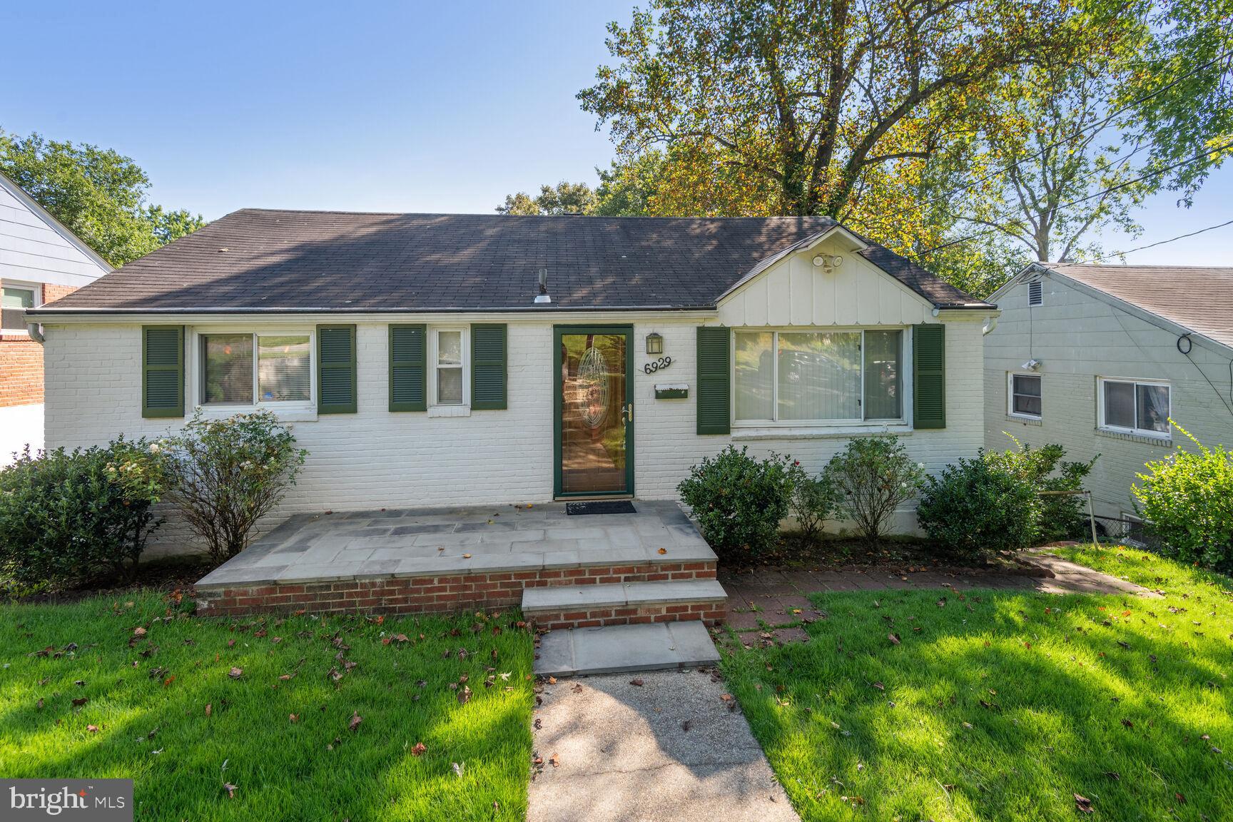 WOODLAWN - Residential